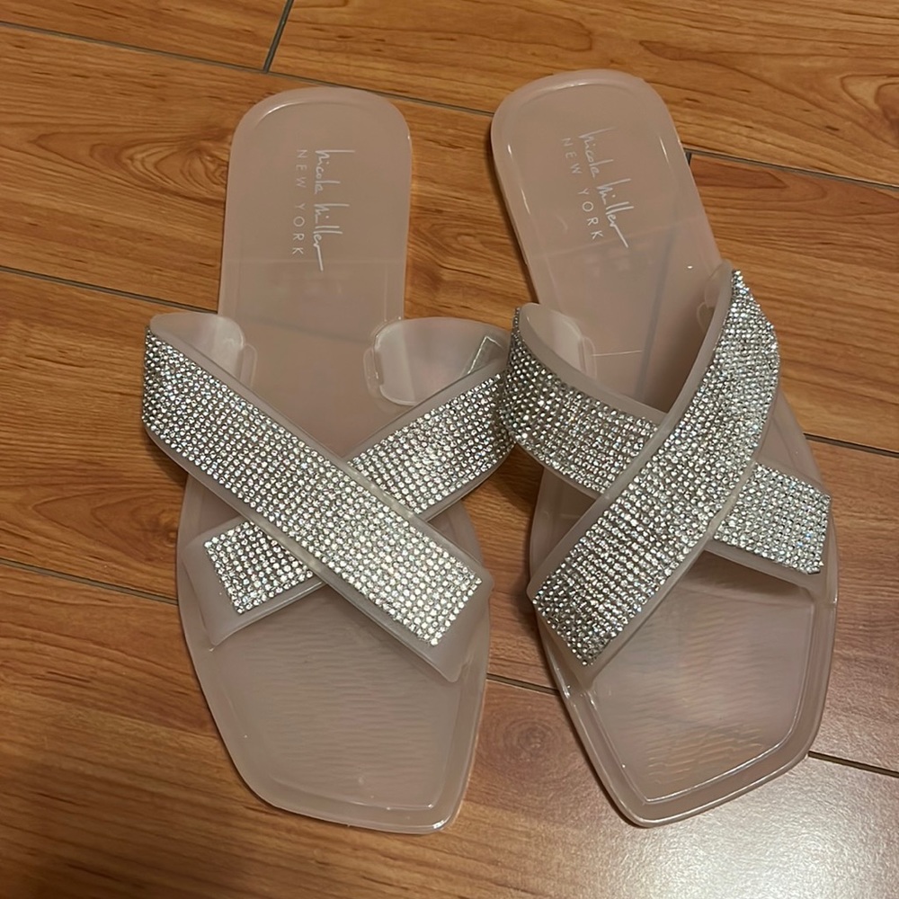NWT NEVER WORN Nicole Miller rhinestone jelly sandals